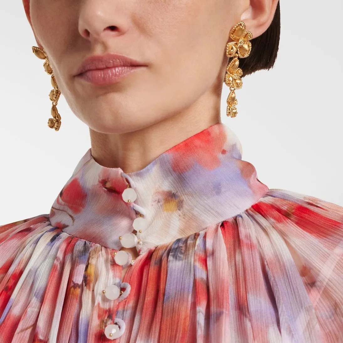 

Women's Gold-Plated Three-flower Earrings Retro Elegant Long Petal Dangle Earrings Exaggerated Popular Luxury Jewelry Gifts