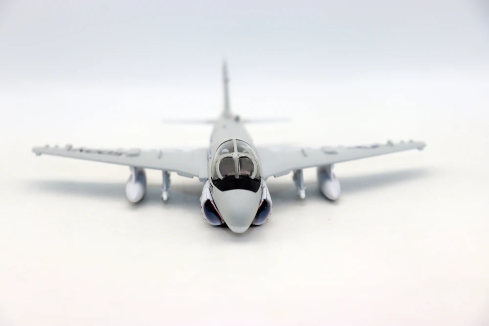 New 1/100 A-6E Intruder US NAVY VA-52 1980 Fighter Diecast alloy simulation aircraft model for collection gift