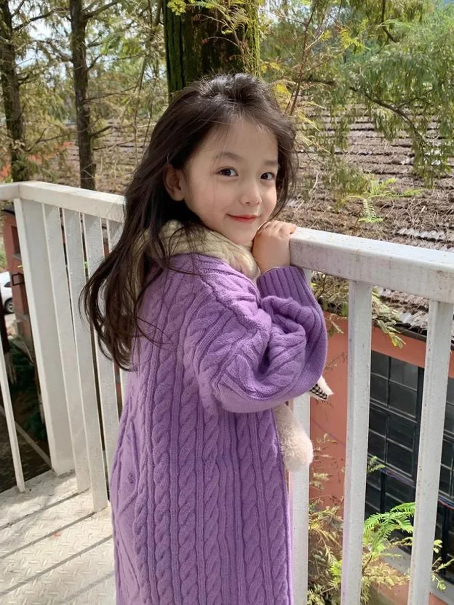 Children Mid Length Sweater Dress Korean Version of Children Wear 2023 Winter New Girls Thick Round Neck Long Sleeve Sweater