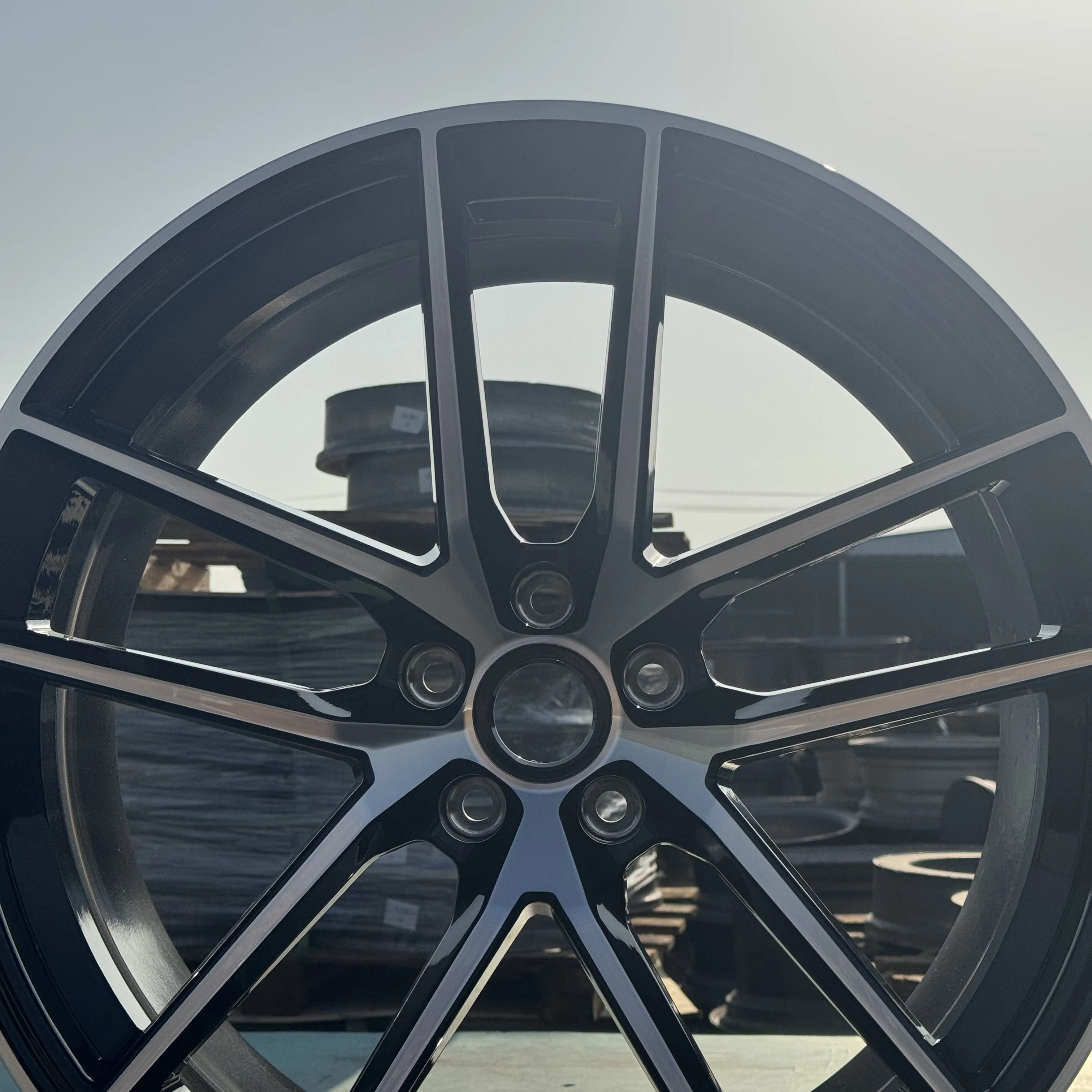 

18 Inch Performance Racing Alloy Rims Lightweight Flow Forming Cast Wheels Forged 35mm Passenger Car Tires New Condition