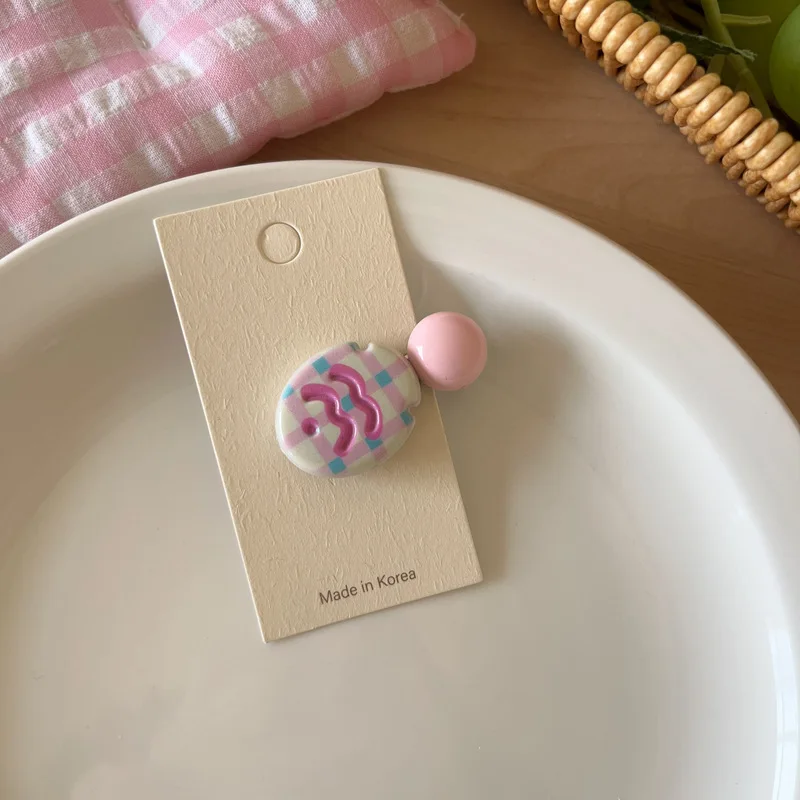 Colorful Fish Shaped Resin Duckbill Hair Clips Non Slip Cute Girly Barrettes for Side Bangs Hold Spring Summer Daily Styling