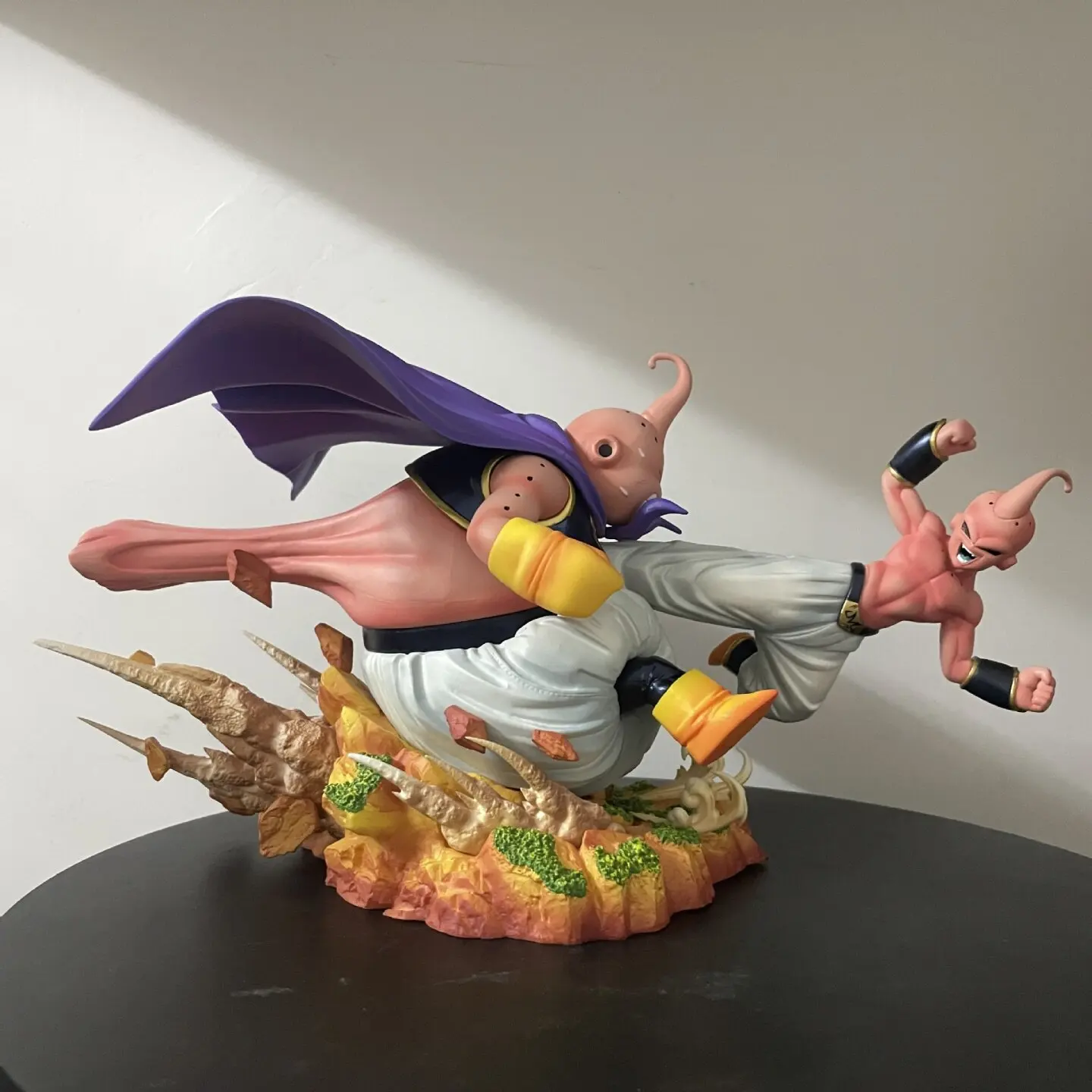 

Коллекционная аниме-статуэтка Dragon Ball Majin Buu Flying Kick Battle GK, модель для декора рабочего стола, подарок на день рождения для коллекционеров аниме