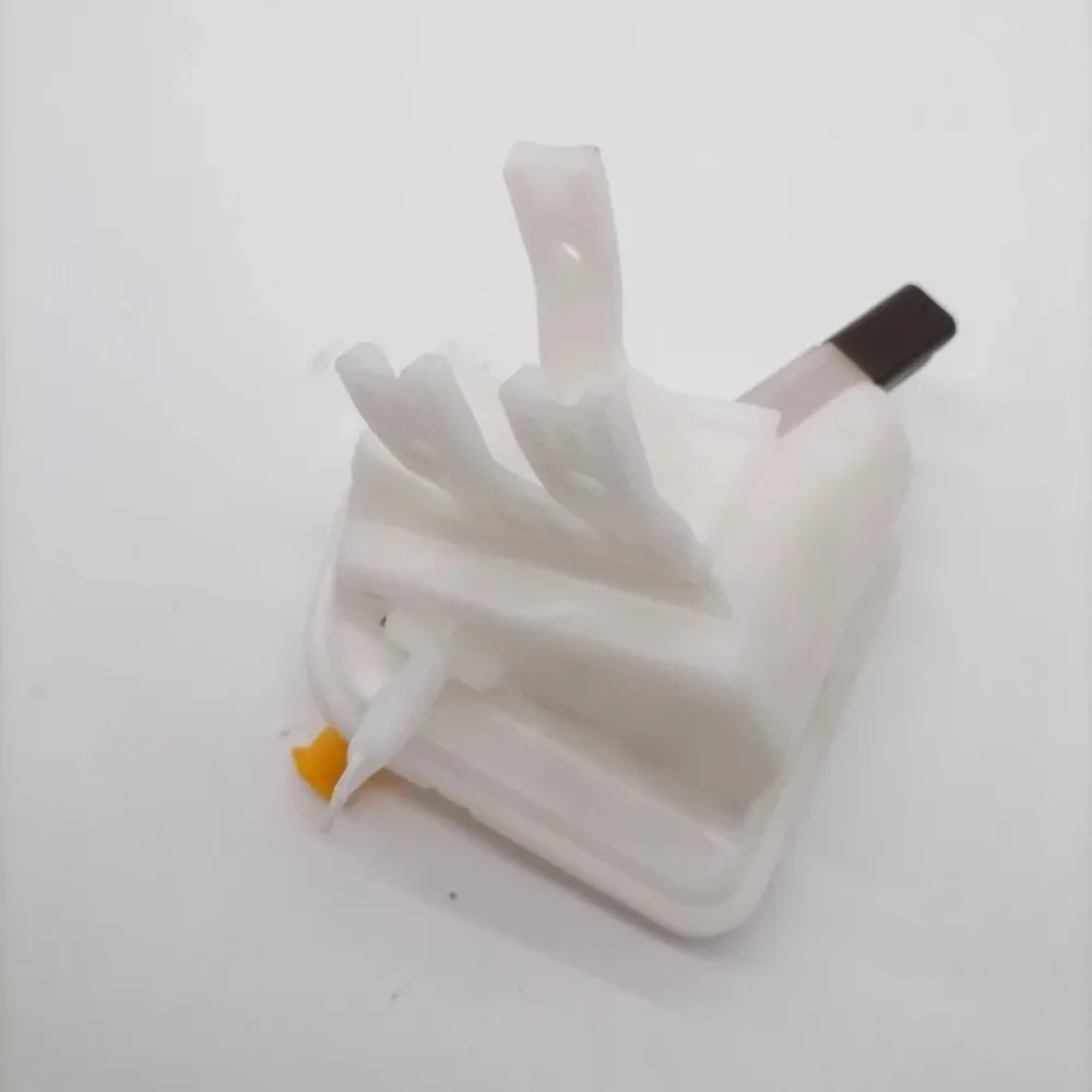 For Peugeot 307 308 408 3008 for Citroen C-Triomphe Genuine Brake Fluid Pot Reservoir Assembly Brand New 2