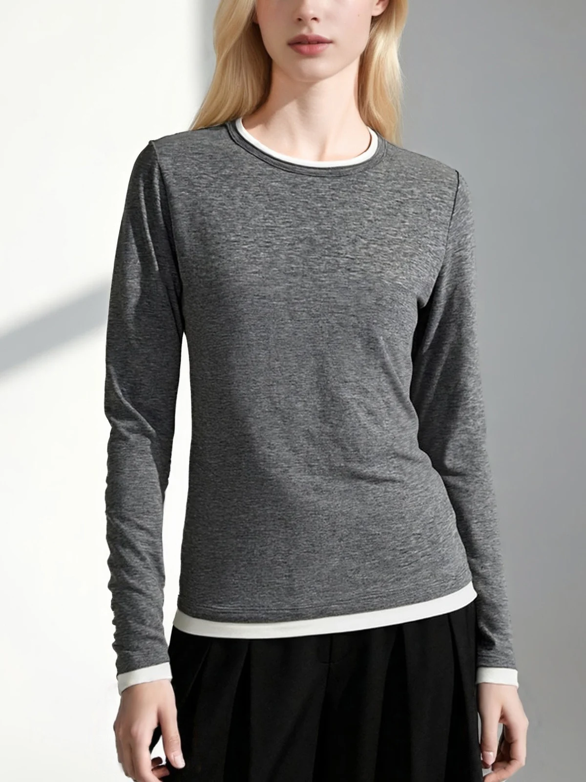 Camiseta de malha de lyocell de lã com acabamento contrastante, gola redonda