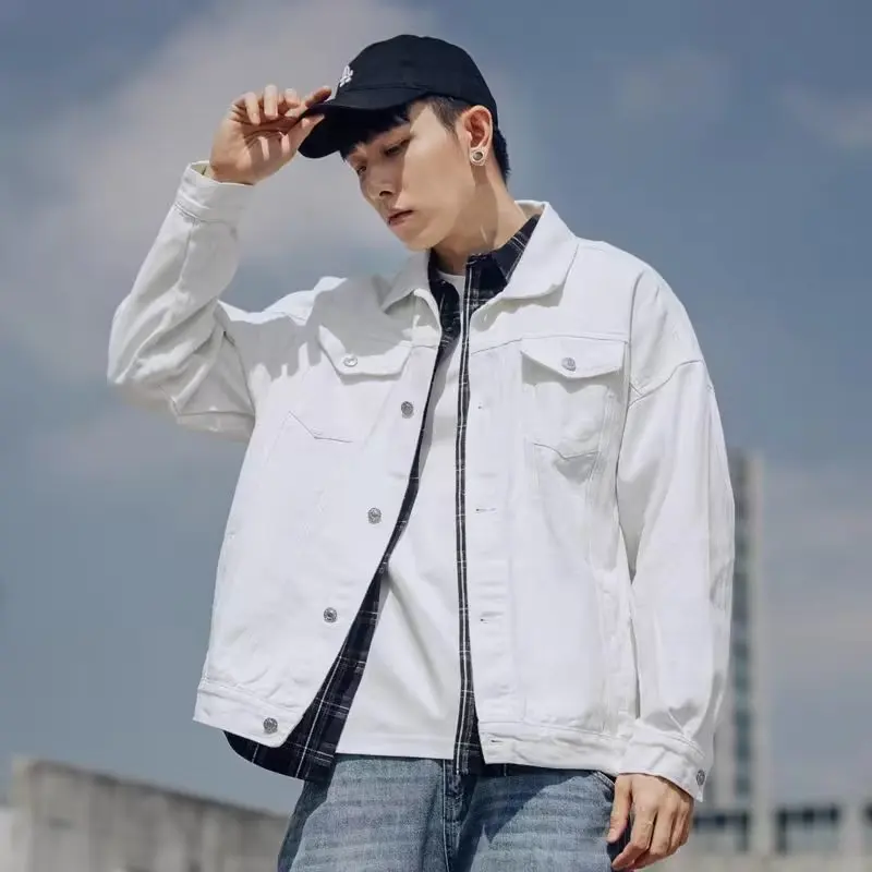 جاكيت دنيم أبيض للرجال بقصة فضفاضة لفصلي الربيع والخريف، تصميم عصري جديد من مزيج القطن والبوليستر بأكمام طويلة وأزرار