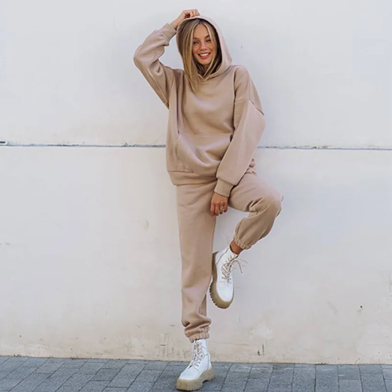 Set Fashion Pria dan Wanita Baru 2025 Set Celana Olahraga Pinggang Elastis Hoodie Longgar Kasual Warna Polos