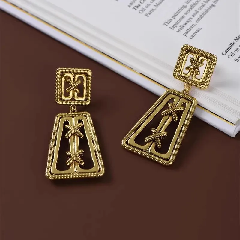 Brass Gold Color Metal Geometry Square Pendant Stud Earrings Women's Jewelry Light Luxury Top Qulity Retro Gifts Europe America