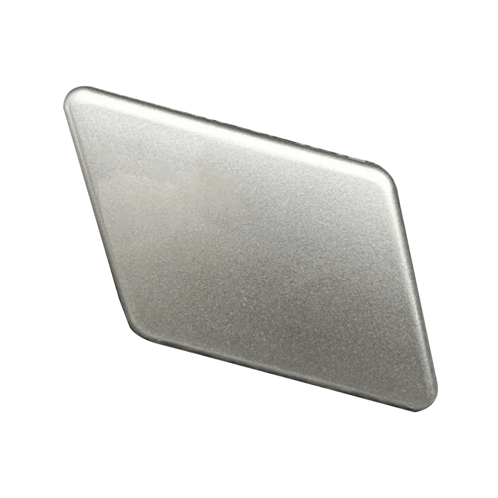 

Крышка-заглушка форсунки омывателя передней правой фары 39825447, подходит для Volvo XC90 2016-2022, серебристая