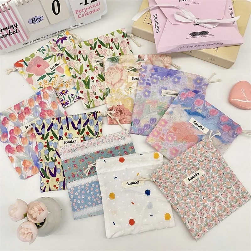 

Симпатичная сумка на шнурке с цветочным узором, портативный дорожный органайзер для косметики, многофункциональный чехол для хранения косметики и помады