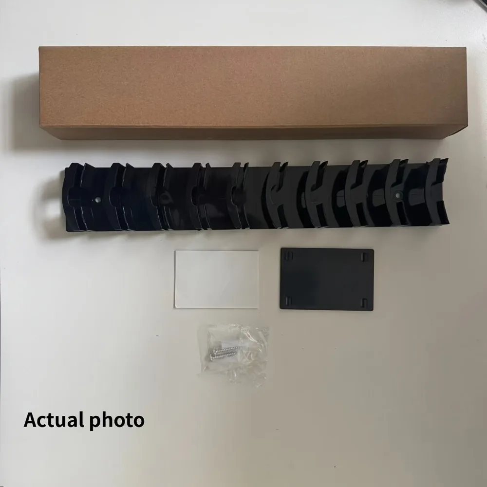 

Многоярусная настенная полка для хранения бейсболок с 10 отделениями. Занимает минимальное количество места и помогает поддерживать порядок в вашей комнате.