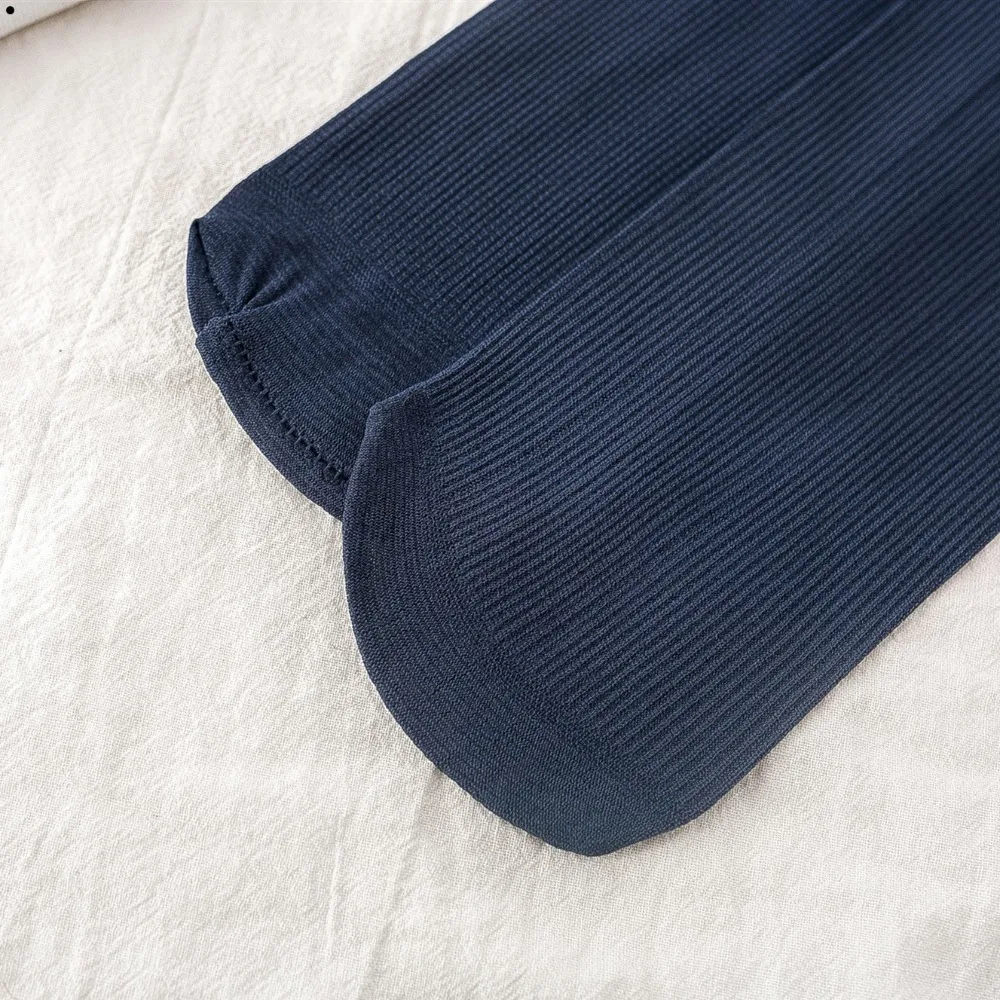 Новинка, 10 пар мужских носков из ледяного шелка, летние весенние ультратонкие носки, однотонные деловые носки, дышащие мягкие носки, носки из бамбукового волокна до щиколотки