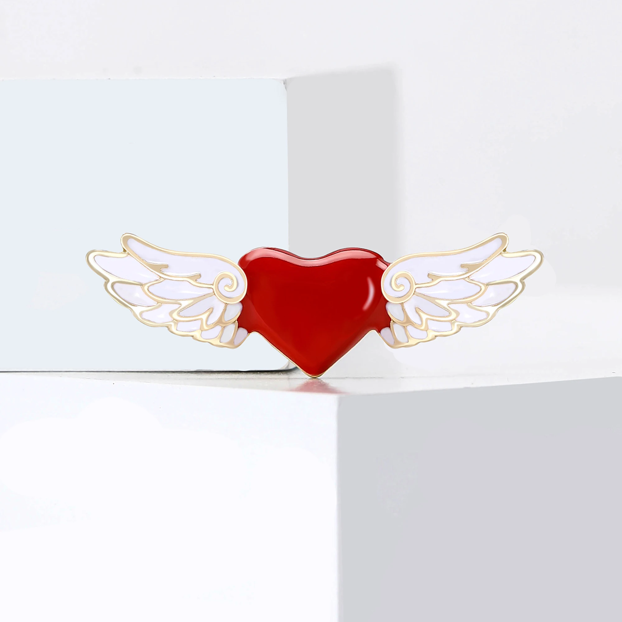 Valentine\'s Day Rhinestone Small Love Pins for Women Unisex Pearl Heart Brooches Office Party Friend Gifts Jewelry Accessories