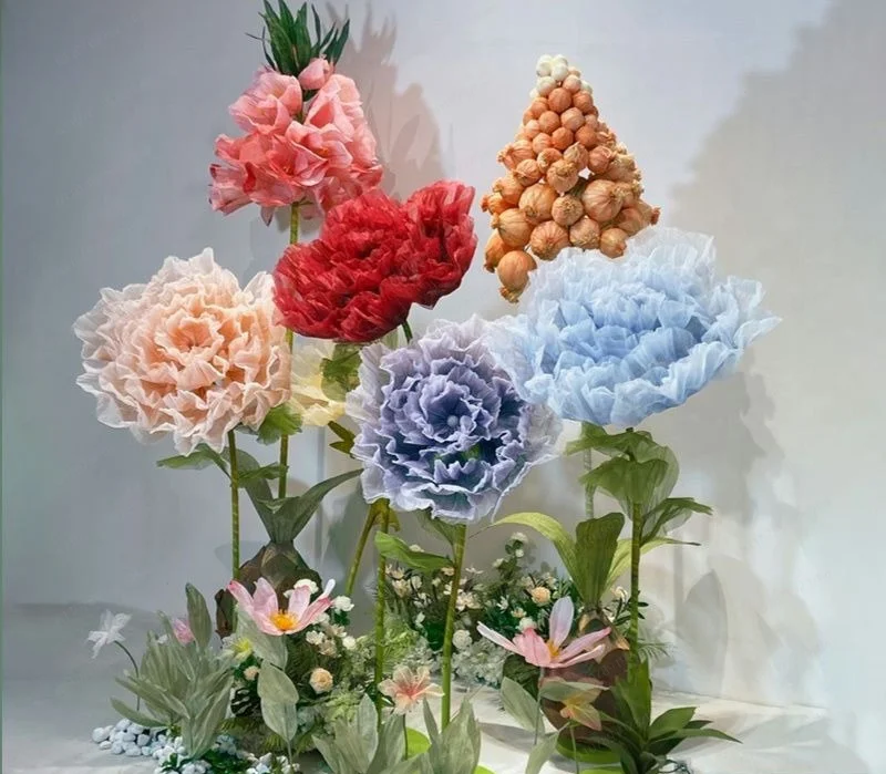 Electric Opening Silk Flower Lamp, Animated Wedding Aisle Decor & Storefront Window Display Prop for Event Staging