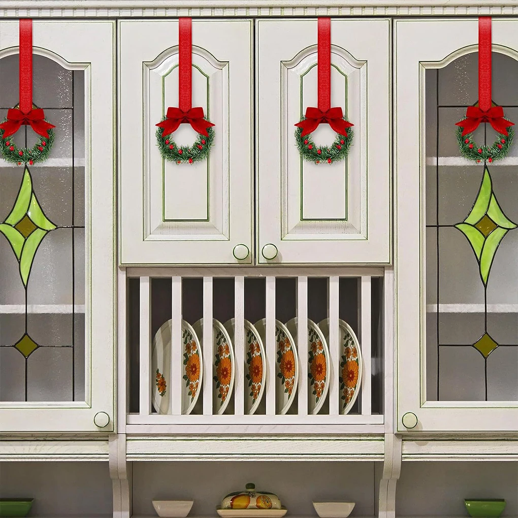 ABS Small Green Leaf Wreath For Cabinets Attracts Guests Attention Making Choice For Christmas