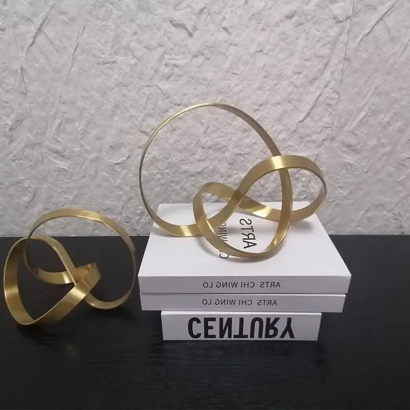 Creative Gold Knot Crafts Golden Line Hollow Out Resin Figurine Winding Rope Decorative Figurines Home Decoration Accessories
