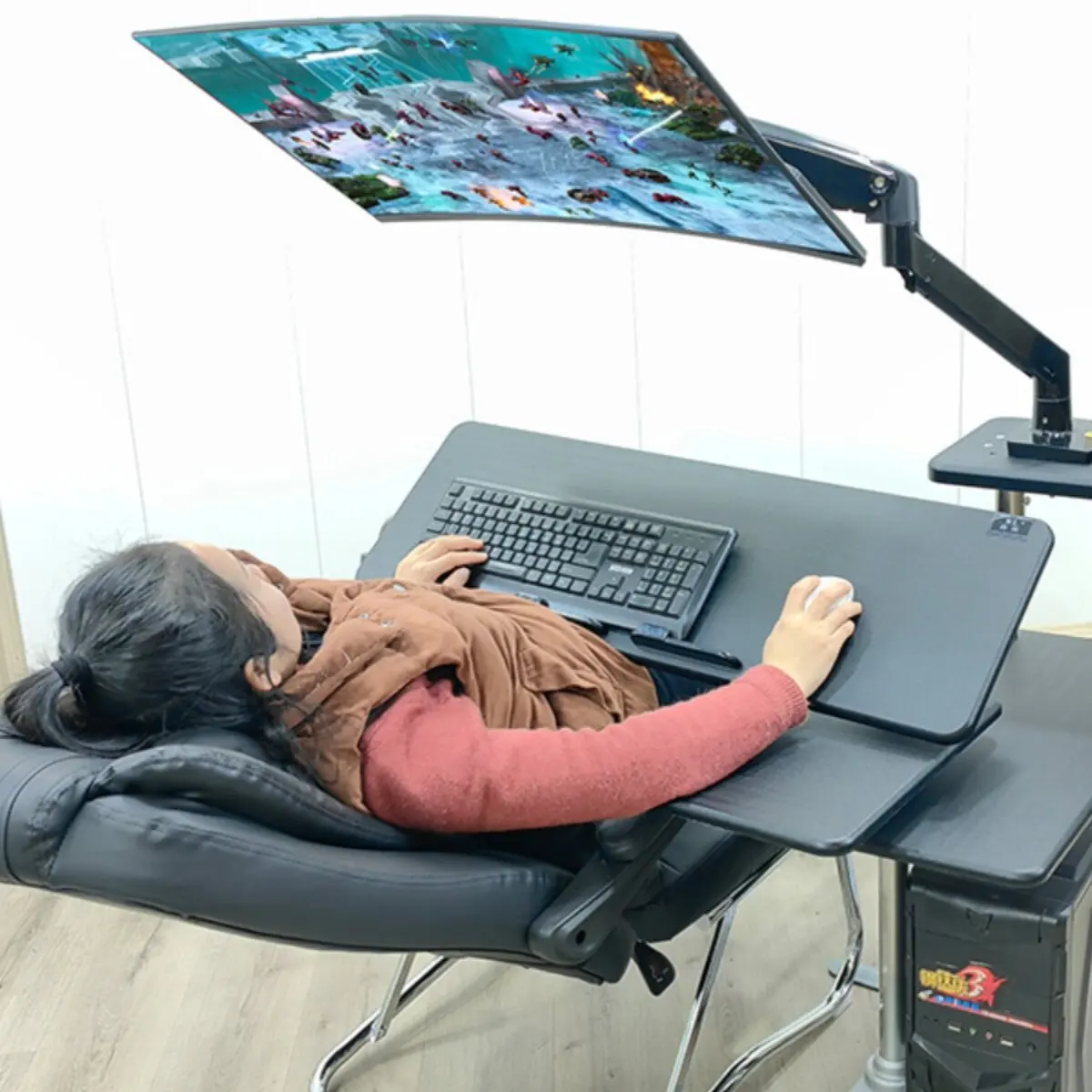 Desktop e-sports table, cabin, first-class space capsule, suspension bracket, computer table, mobile lifting bracket, lazy table