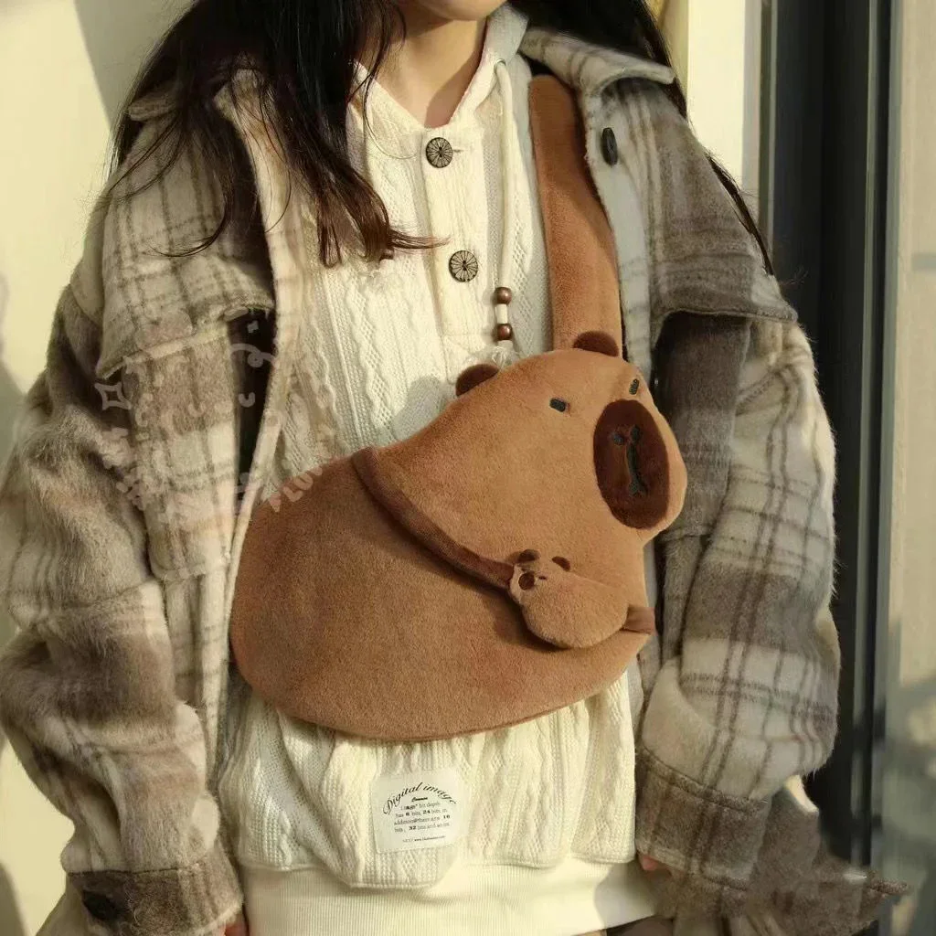 Capybara-Mochila De felpa para niña, bolso cruzado suave y cálido, ideal para regalo de cumpleaños y Navidad, novedad de 2024