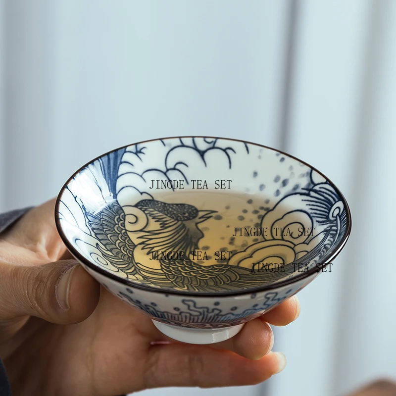 Single blue and white porcelain bamboo hat owner's teacup ceramic tea and wine tasting cup household small wine bowl