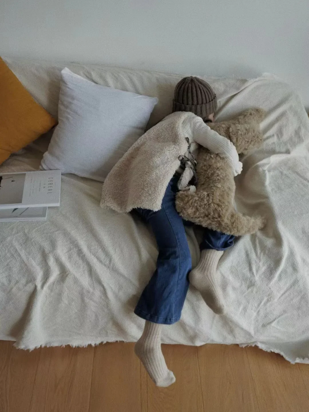 

Medieval olive green natural beach sheep hair dachshund dog strip waist pillow