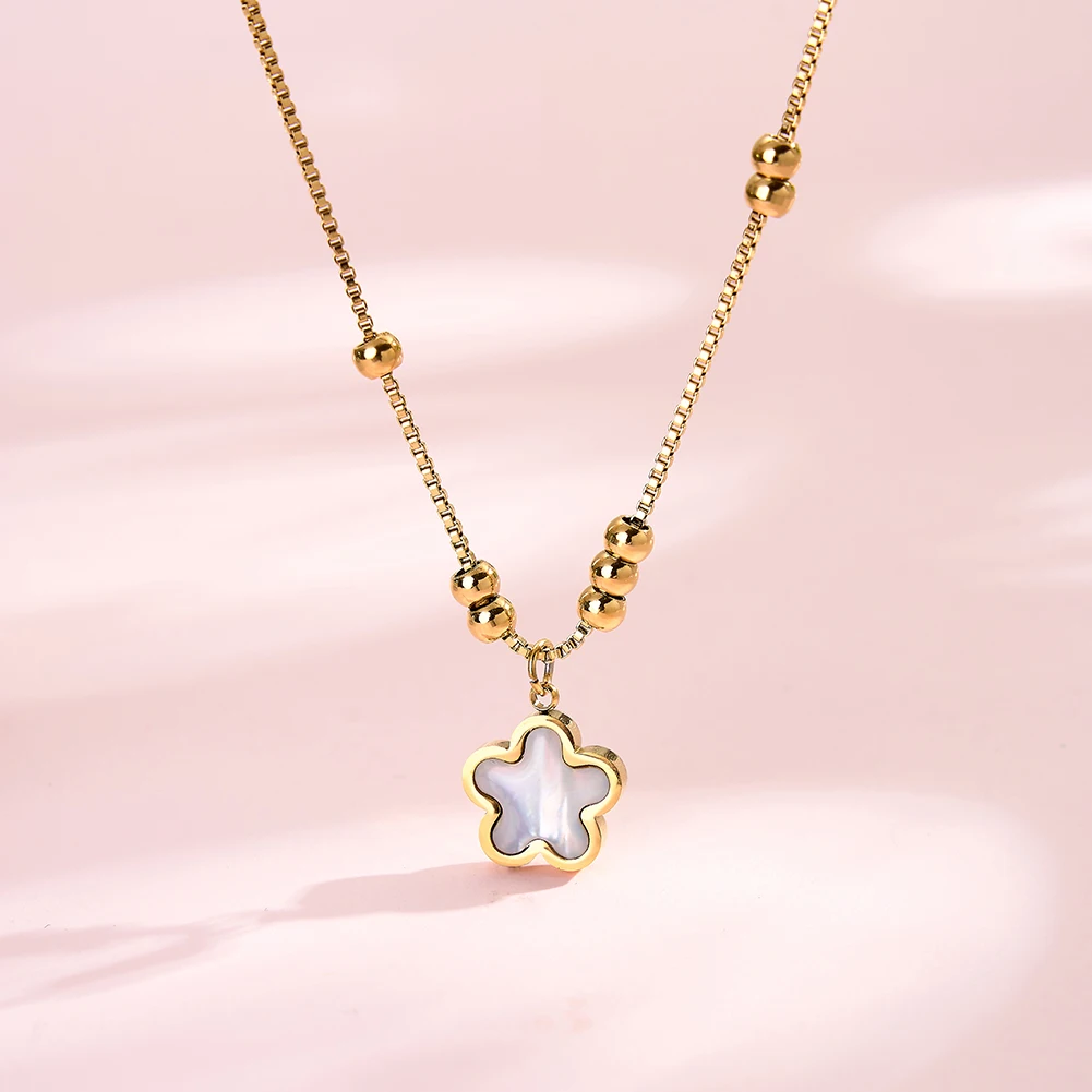 KISS MANDY Stainless Steel Chic Sweet Flower Pendant Necklace Summer Trendy Daily Shell Collarbone Jewelry for Women STMN25
