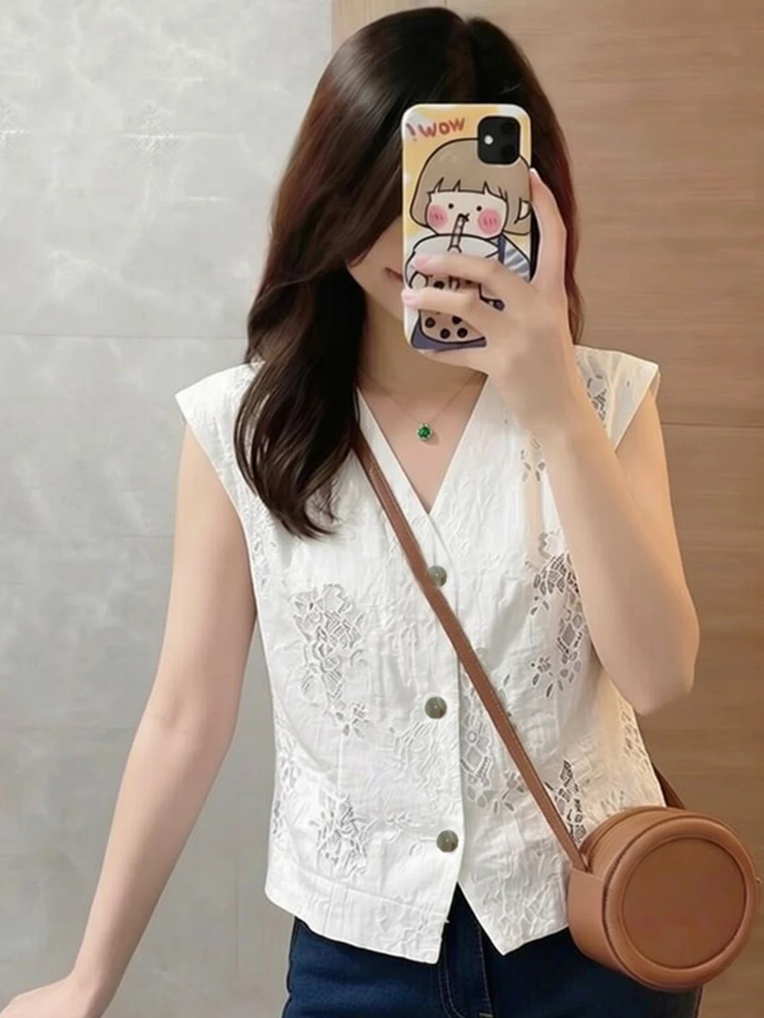 Elegant V-Neck Hollow out  Color Vest Buttonless Sleeveless Fashion Top for Women Stylish Summer Commute Style Outerwear