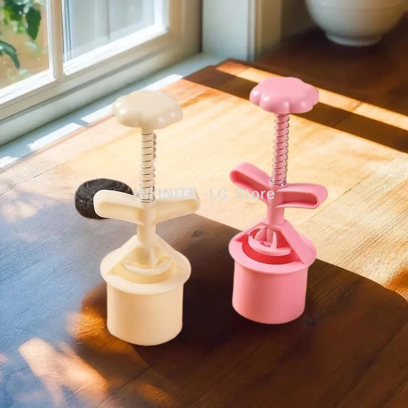 1 Set Valentine's Day Cookie Stamp Flower Mooncake Mold Spring Pastry Cake Decorating Tool Hand Pressure Home DIY Baking Mold