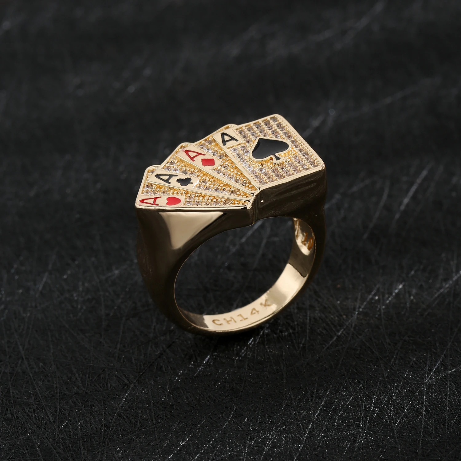 Hip-hop playing card ring—jewelry for men and women with a street-style aesthetic; a gambling-themed accessory.