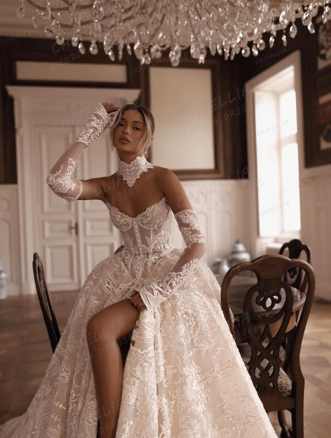 Exquisite Appliques Wedding Dresses Customized Lace Women's A Line Bridal Gowns Sleeveless Sweep Train Formal Vestidos De Novia