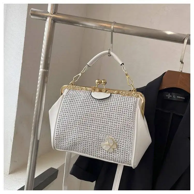Light Luxury Shining Hot Diamond Fashion Shell Bag Clip Button Women's Bag New Fashion Youth Casual One Shoulder Crossbody Bag