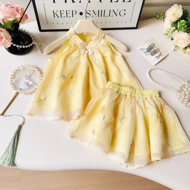 

New Children's Summer Outfit for Girls, New Chinese Style Fashionable Little Girl's Chinese Style Sleeveless Vest and Shorts Two
