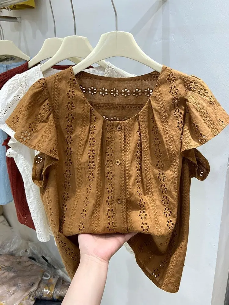 Estilo francês bordado rendas camisa feminina verão o pescoço oco para fora blusas soltas manga curta todos os jogos topos femininos 2025 novo
