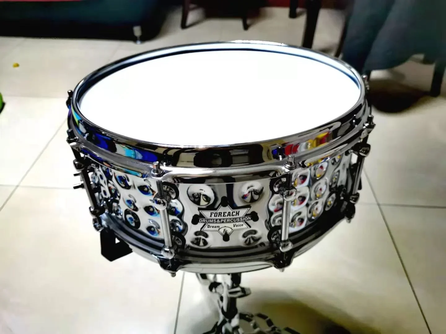 2025 طبلة احترافية مقاس 14 × 5.5 بوصة مطروقة يدوية معدنية على شكل كمين قرع صوتي ممتاز