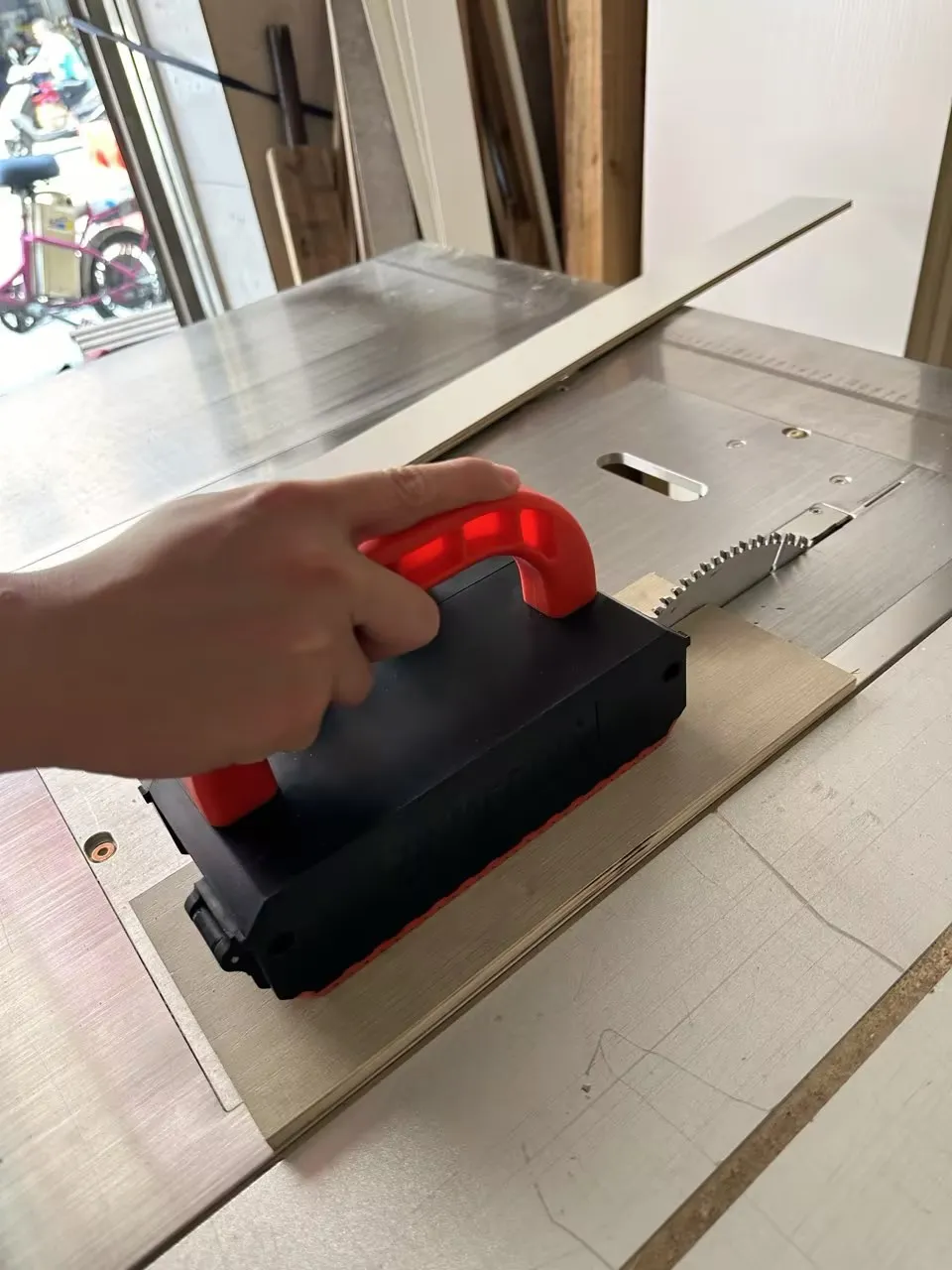 Imagem -04 - Mesa Ajustável Saw Push Block Pusher Acessórios para Carpintaria Desktop Ejector Seguro e Estável para Router Banda
