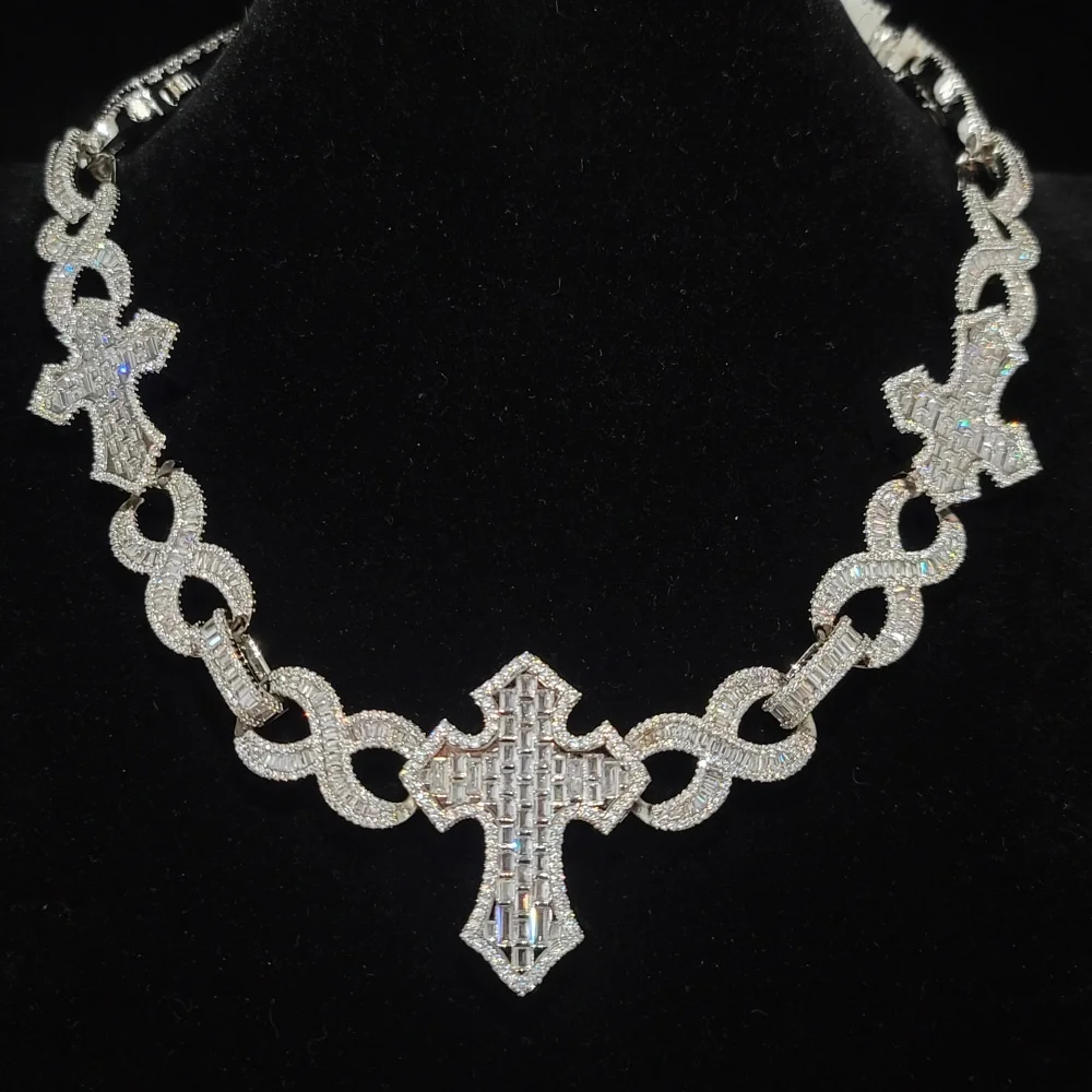 

Fashion Iced Out Square Zircon Chain Unlimited Link Cross Necklace Hip Hop Personalized Jewelry Halloween Gifts For Him Her