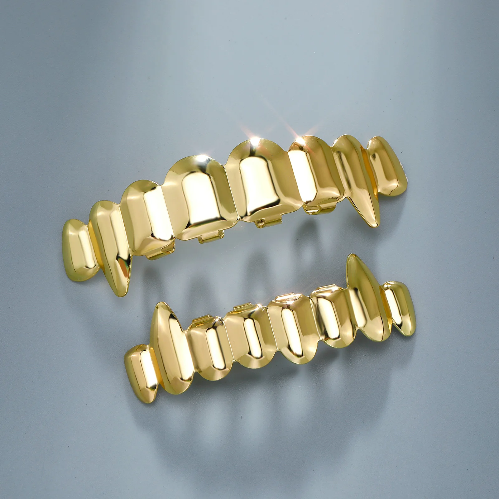 TOPGRILLZ الهيب هوب 8/8 مصاص دماء الأنياب لامعة الأسنان Grillz أعلى أسفل الفم الأسنان قبعات للنساء الرجال المجوهرات هالوين تأثيري هدية