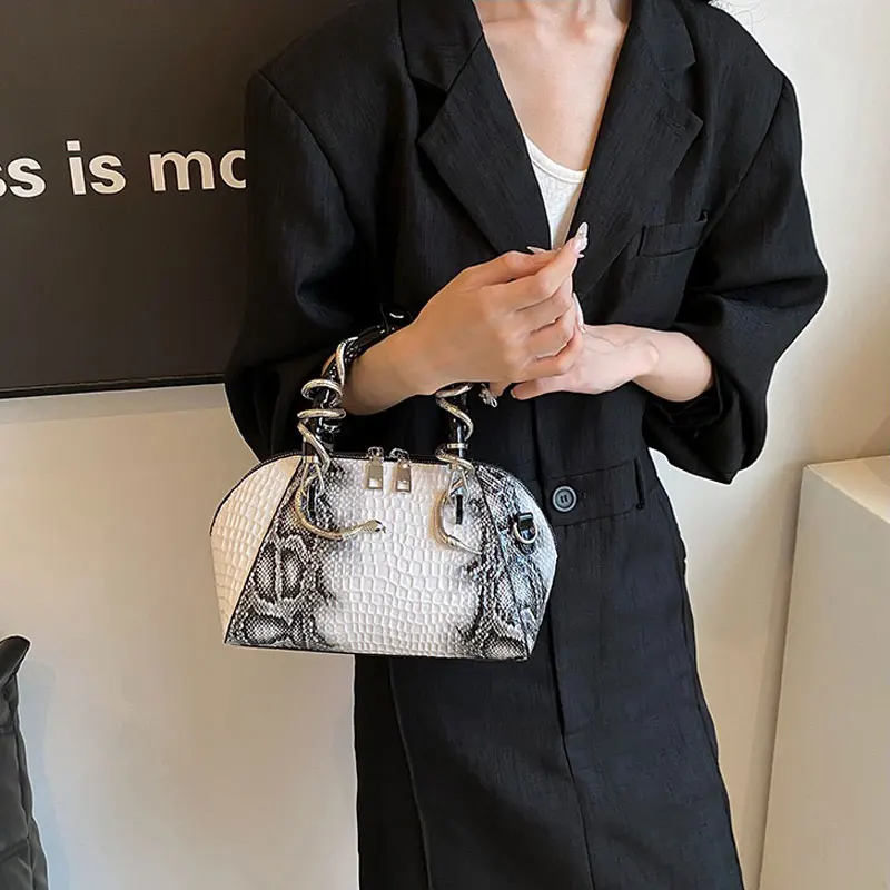 2025 New Fashion Textured Shell Bag Women Vintage Snake Skin Pattern Shoulder Bag High-End PU Leather Hand Bag