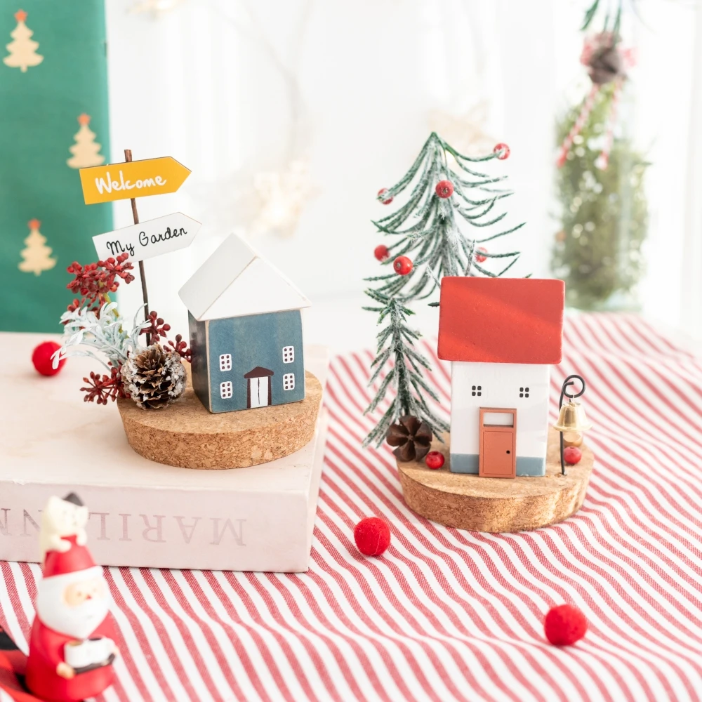 Christmas Tabletop Decorations Winter Wooden House with Mini Artificial Trees Sign Home Room Living Room Decor Ornaments Gift