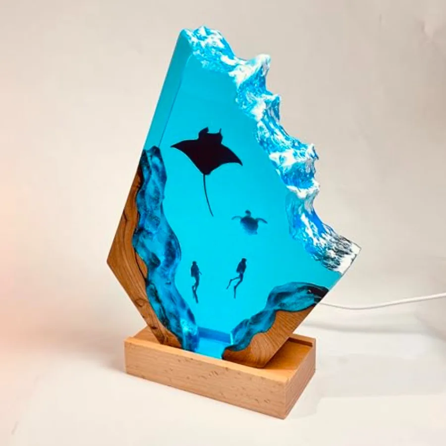 

Epoxy Resin Ocean Lamp, Devilfish Diver LED Ocean Night Light, Office, Desk, Bathroom or Bedroom Decorative Light, Suitable for