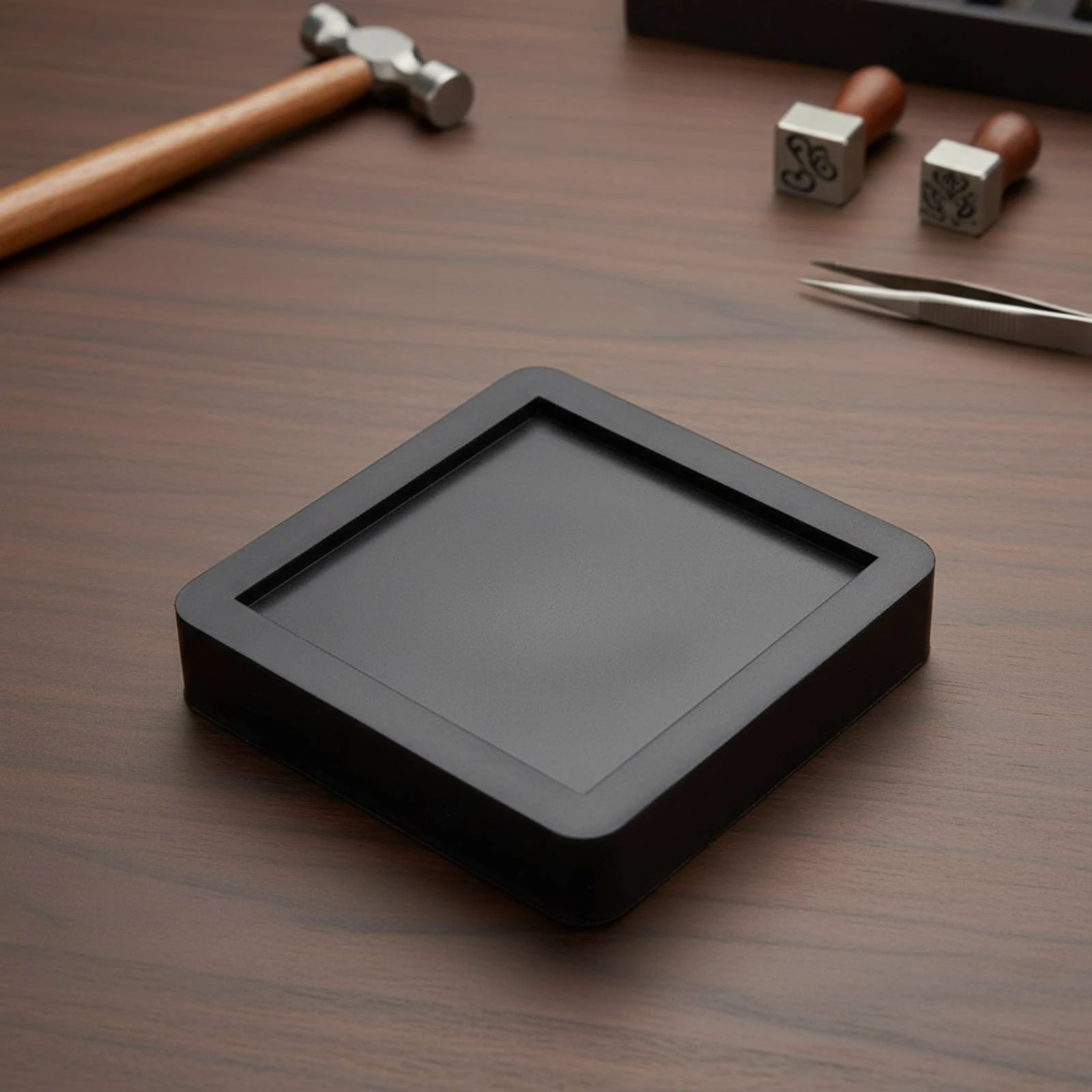 Rubber Base Shock-Absorbing Stamping Block Bench Block Non-Marring Tool Resilient for Crafters, Metalworking, Jewelry Making