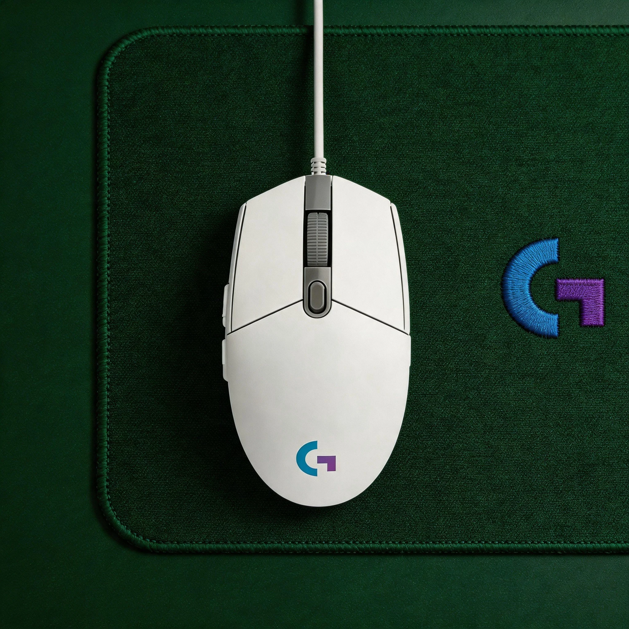 USB is plug-and-play. The Logitech G102/G203 wired RGB gaming mouse is easy to install and convenient to use.