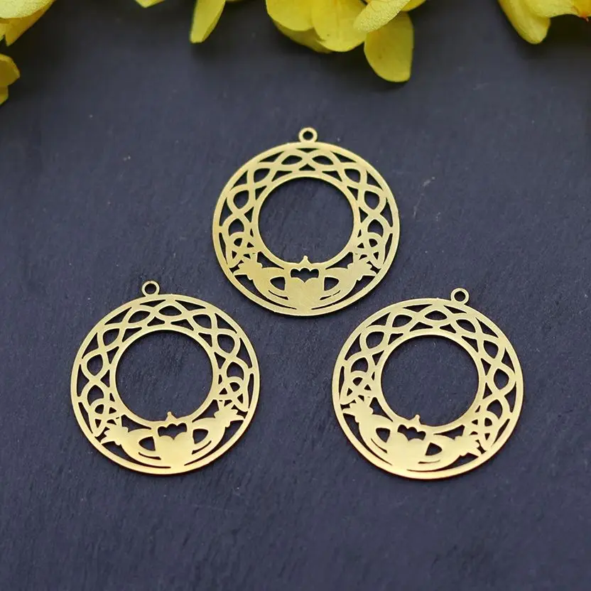 

3pcs Stainless Steel Crown Witch Knot Amulets Simple Line Round Pendant Charms for Jewelry Making Necklace Earrings DIY Handmade