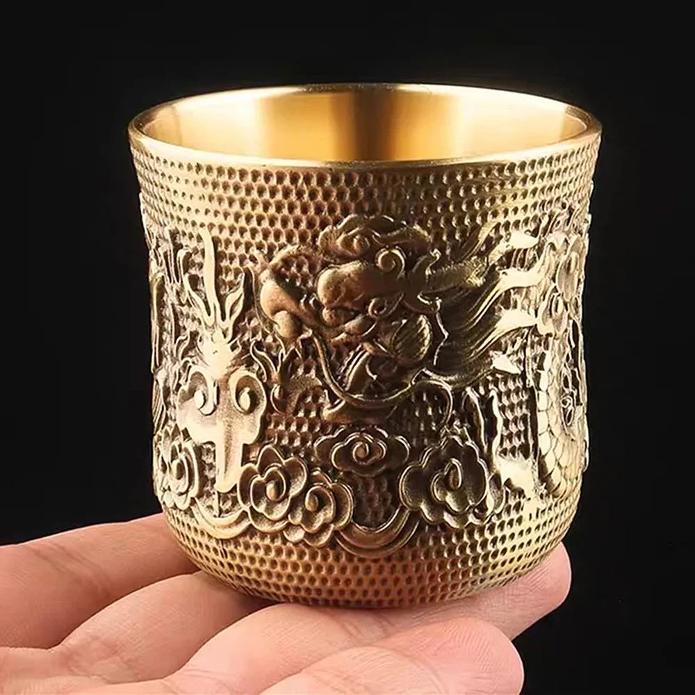 

Brass Engraved Phoenix Mini Spirits Vodka Cup Liquor 50ml Retro Bronze Portable Personalized Tea Tumbler Glases Home Decorative