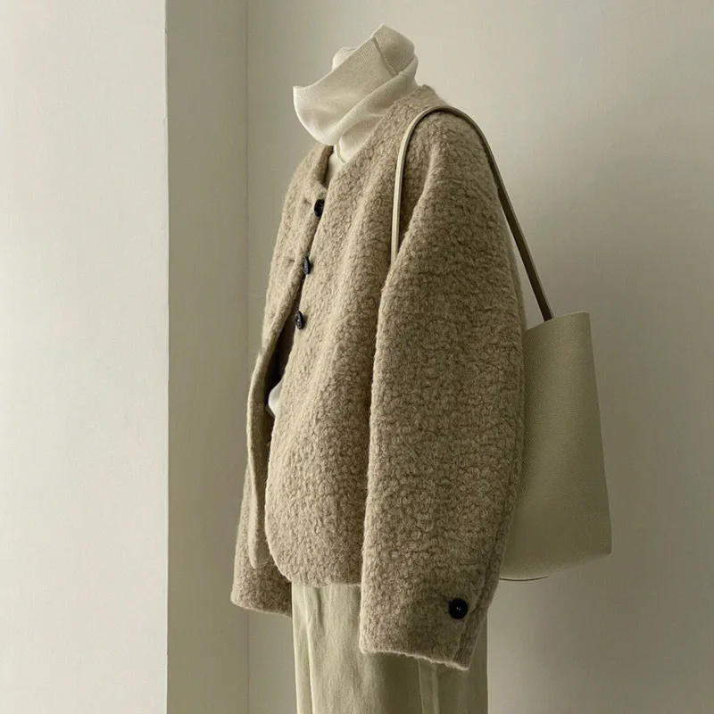 2025 Korean Version Women's Clothing Xiaoxiang Short Jacket Lamb Wool Soft Glutinous Milk Series Age Reducing Small Stature