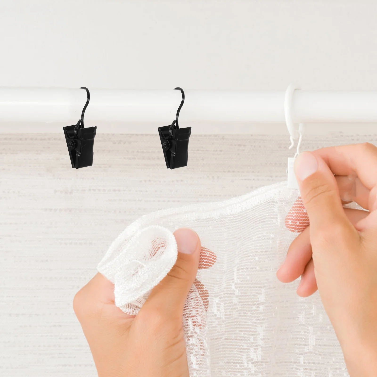 

50Pcs Metal Curtain Clip Hooks with Hangers Sturdy Black Clips for Hanging Drapes Fast Installation Smooth Operation for Bedroom