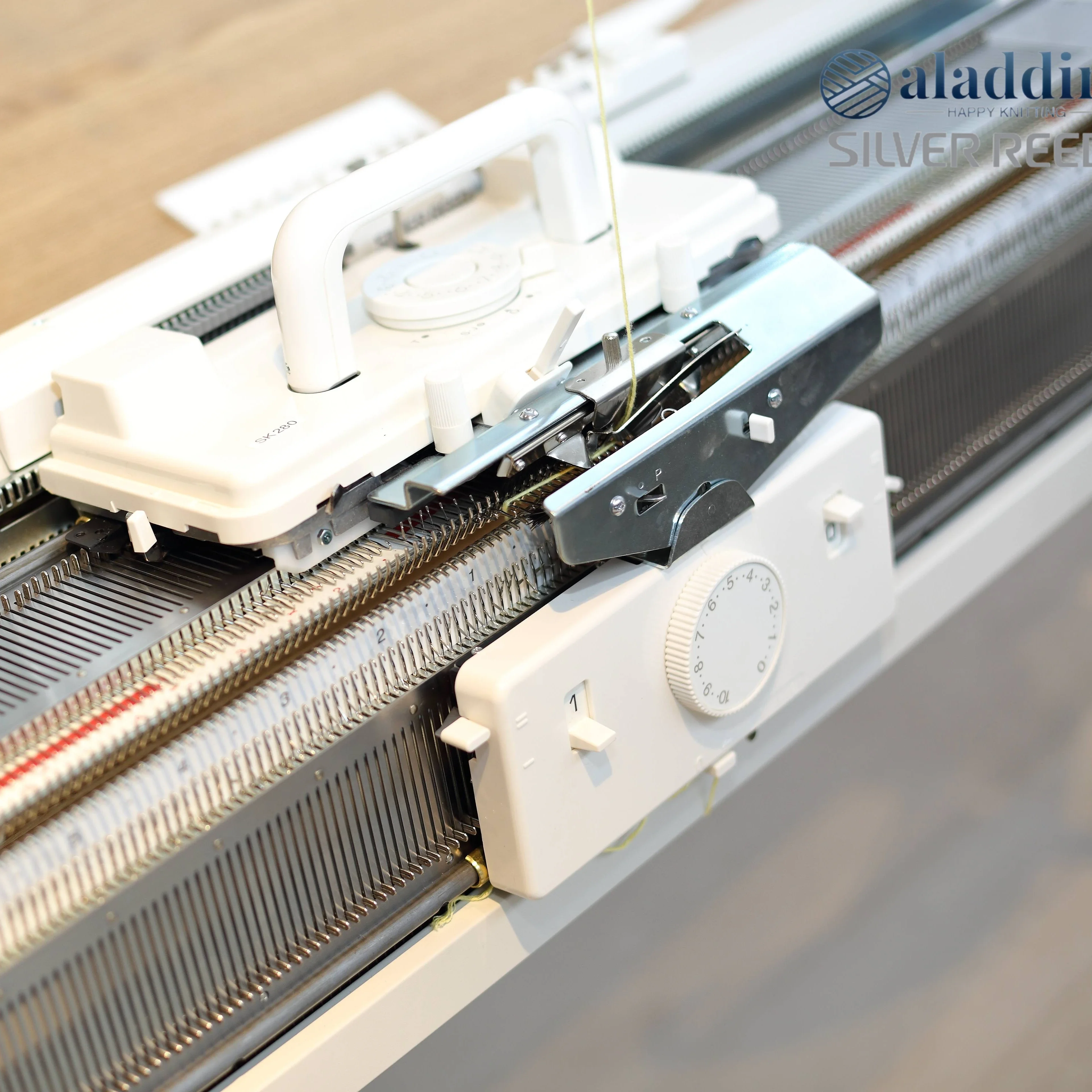 Silver Reed Knitting Machine Full Set  SK280 SRP60N YC60N 4 Color Changer Home Use Weaving Hand-Driven Knitting Machine