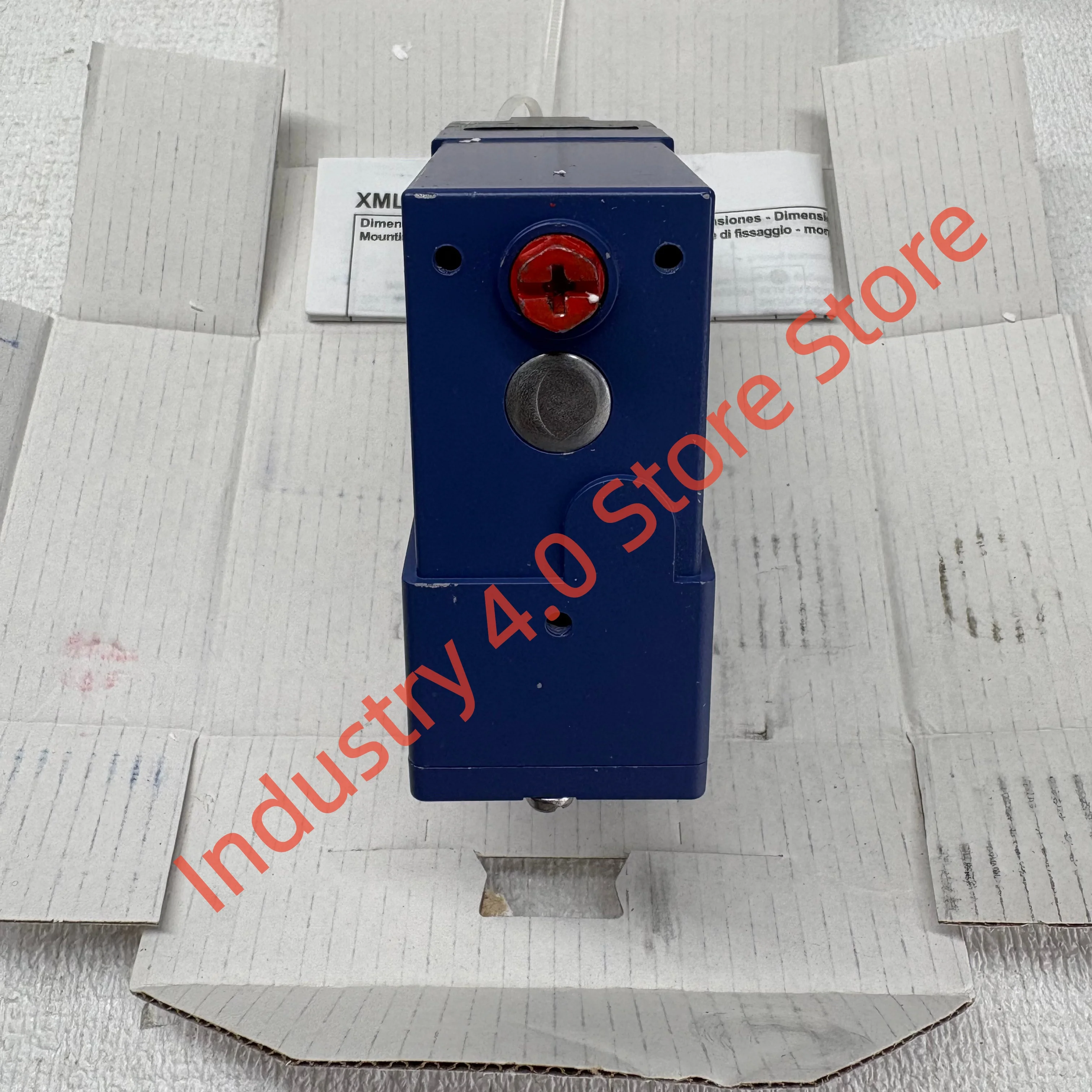 

XMLA300D2S14 Brand Pressure switch New