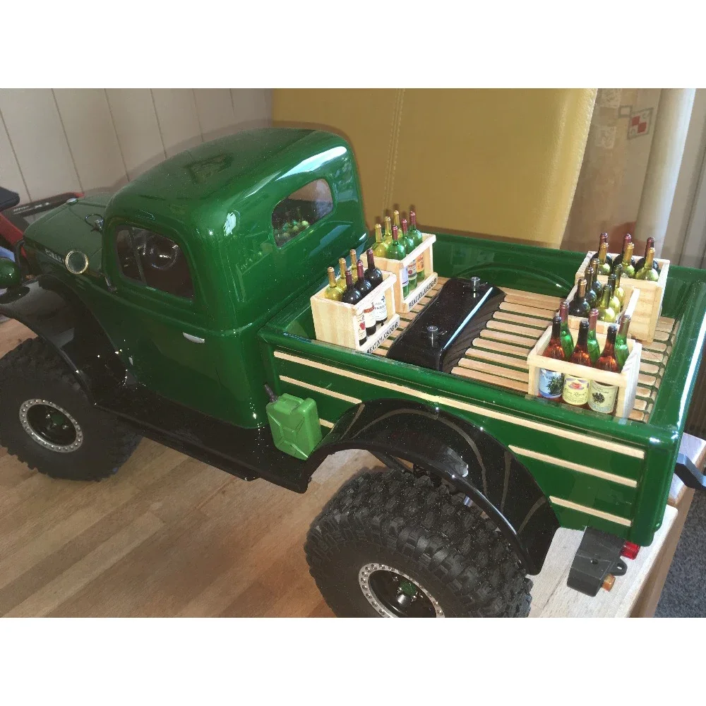 1Pcs RC Car Accessories Decoration Mini Wine Bottle Wooden Wine Box for 1/10 RC Rock Crawler Axial SCX10 TAMIYA C01 D90 TF2 TRX4