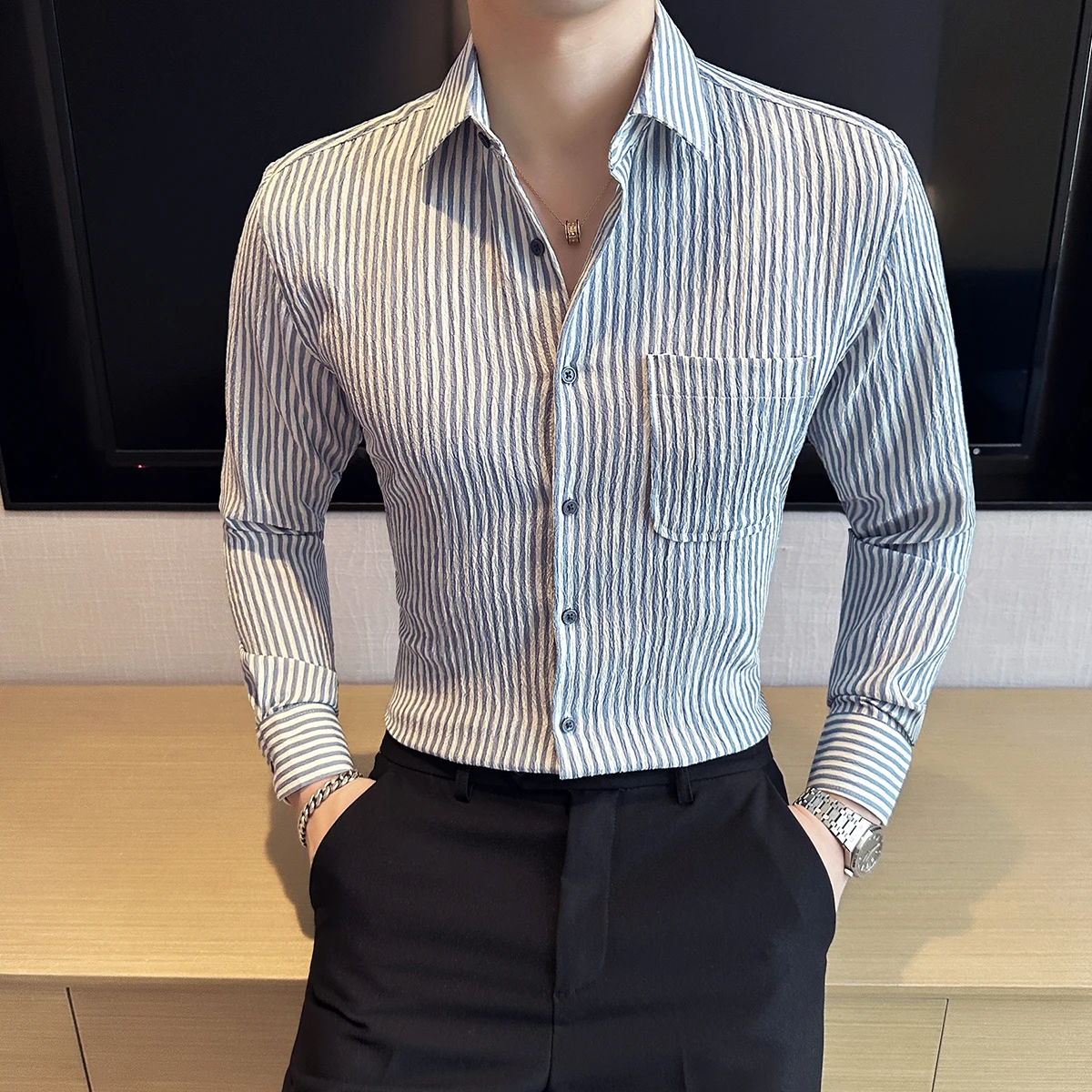 Seersucker Fabric Striped Shirt Men\'s Summer Long Sleeve Slim Fit Shirt Fashion Versatile Casual Sunscreen Clothes Shirts Coat