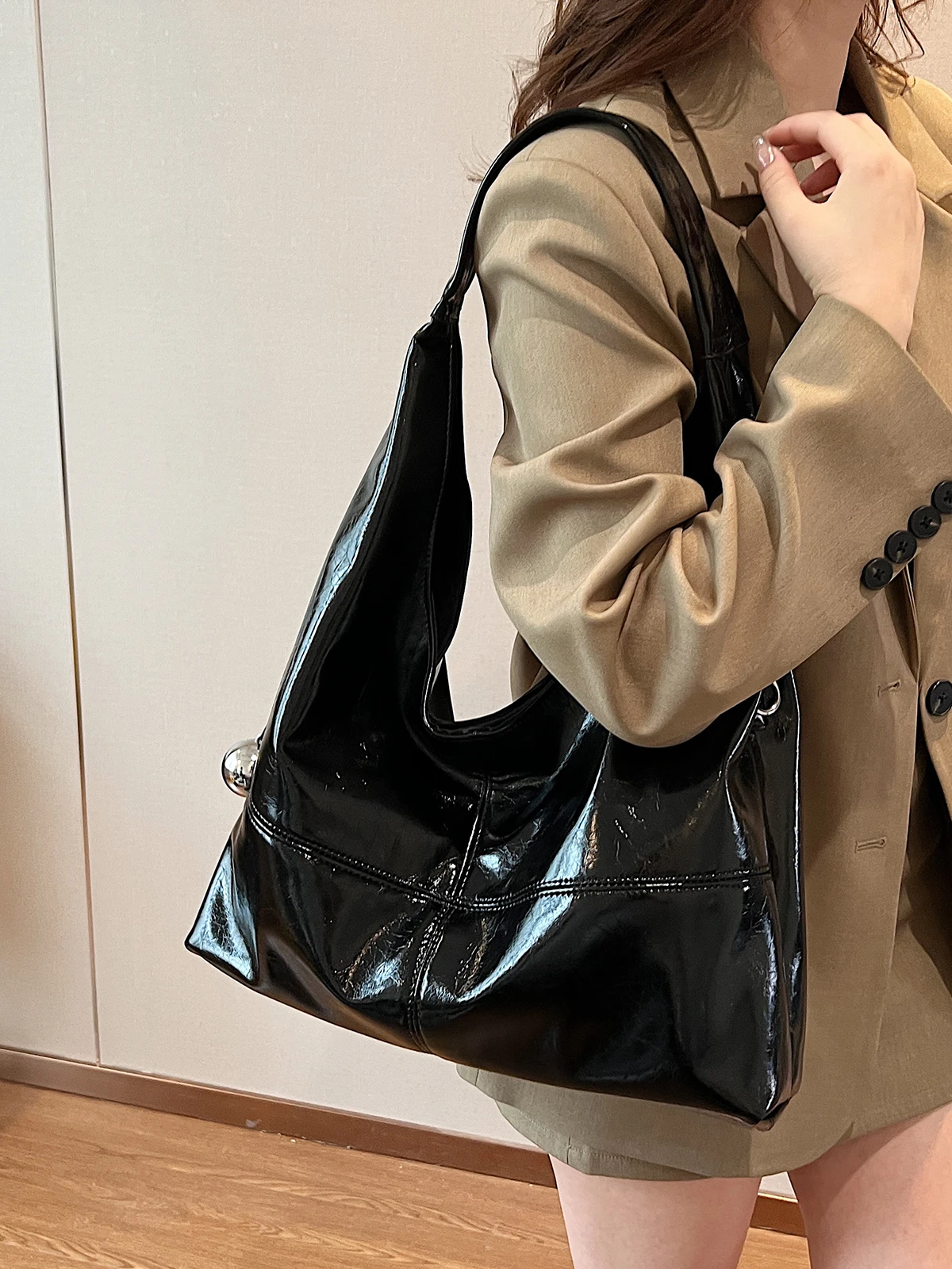 

Leisure large-capacity bag women's 2024 new shoulder bag advanced handbag work tote bag