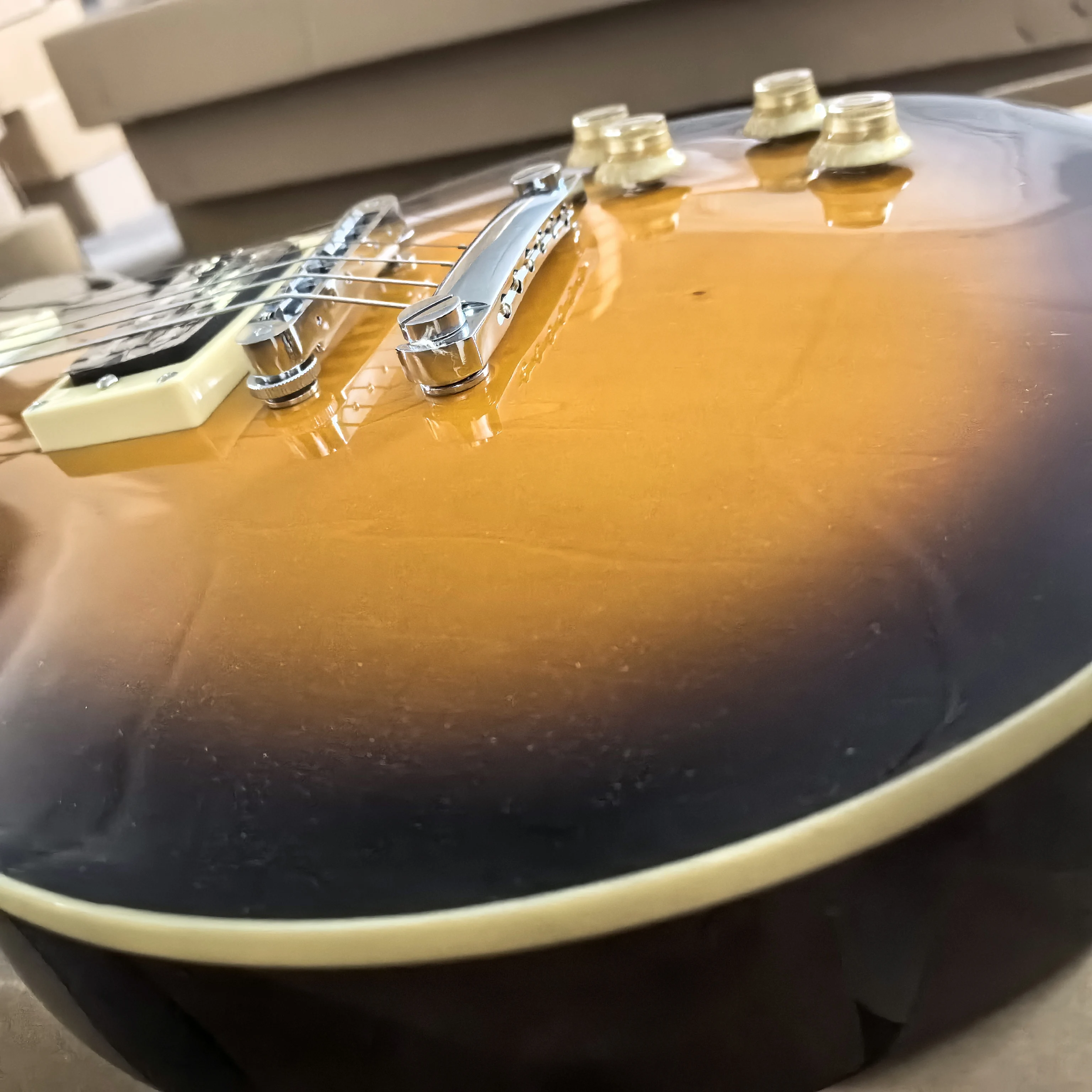 Venta directa de fábrica de guitarra eléctrica de 6 cuerdas, el color se puede personalizar, diapasón de palisandro con incrustaciones cuadradas, ¡en stock!